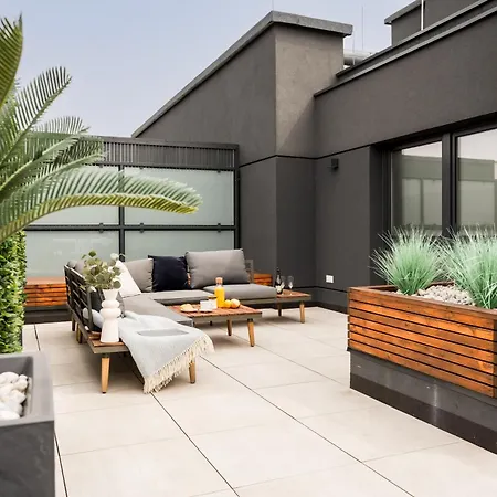 Jacuzzi Haven In - Private Terrace & Parking * Varsavia