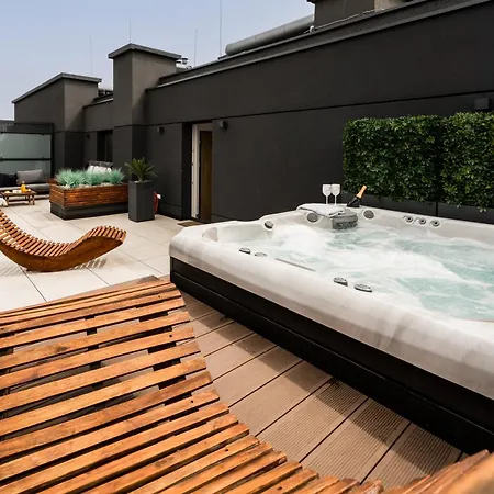 Jacuzzi Haven In - Private Terrace & Parking Appartamento *