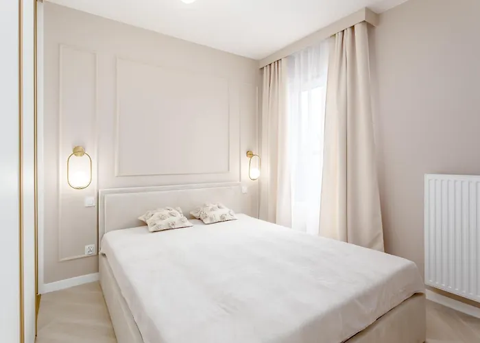 Appartamento Jacuzzi Haven In - Private Terrace & Parking Varsavia