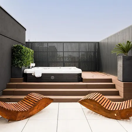 Jacuzzi Haven In - Private Terrace & Parking Apartament *